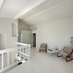 La Tancade, Pour 8 Personnes Avec Vue A 5 Minutes De La De L'almanarre A *