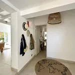 Villa La Tancade, Pour 8 Personnes Avec Vue A 5 Minutes De La De L'almanarre A *