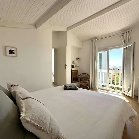 빌라 La Tancade, Pour 8 Personnes Avec Vue A 5 Minutes De La De L'almanarre A